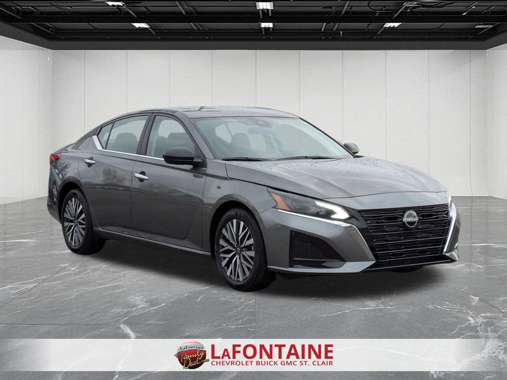 2025 Nissan Altima SV