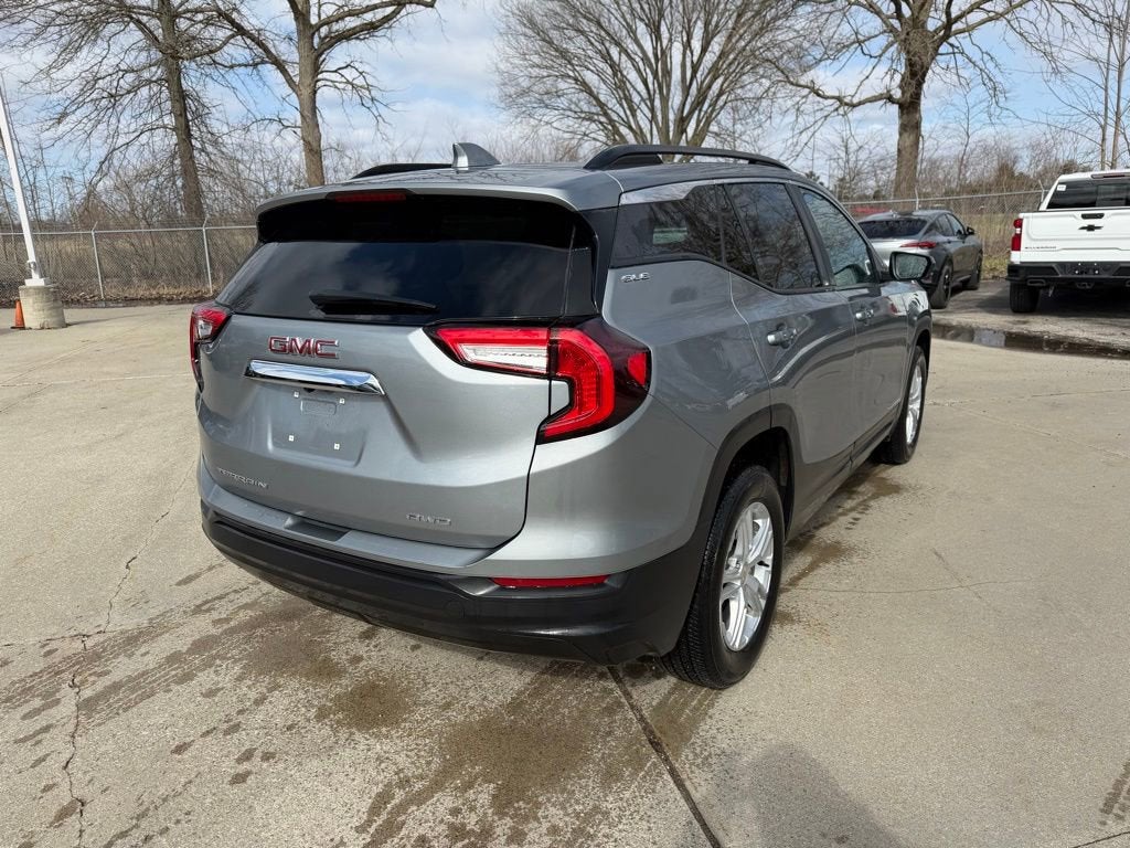 2023 GMC Terrain SLE
