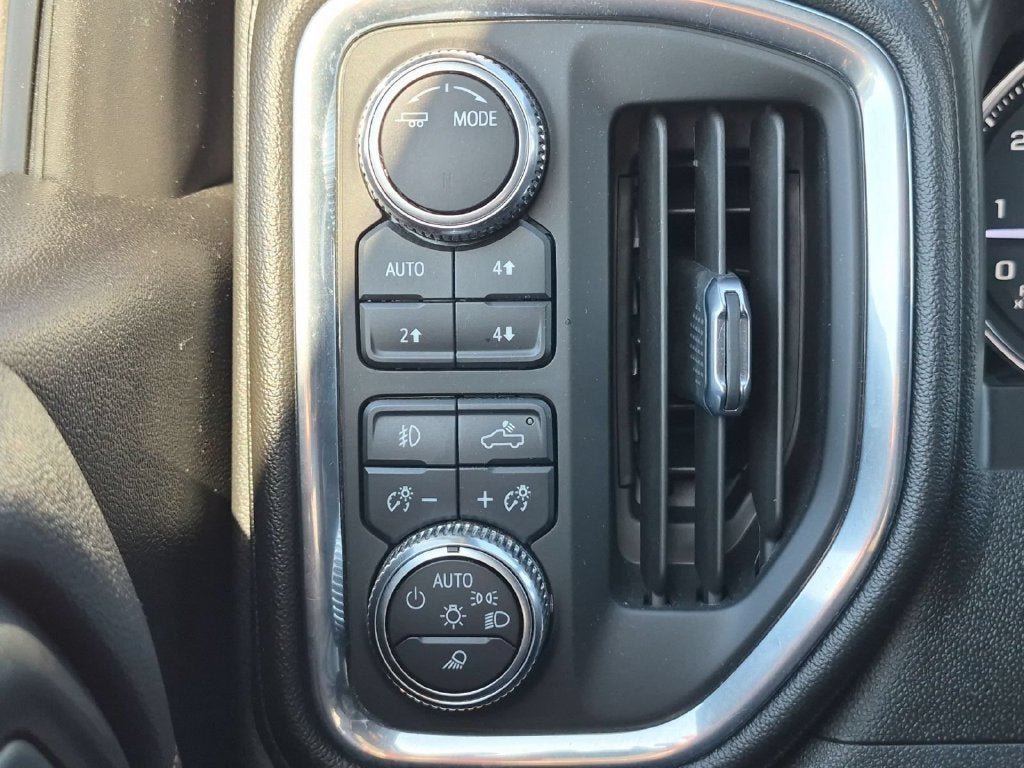 2022 GMC Sierra 1500 Limited AT4