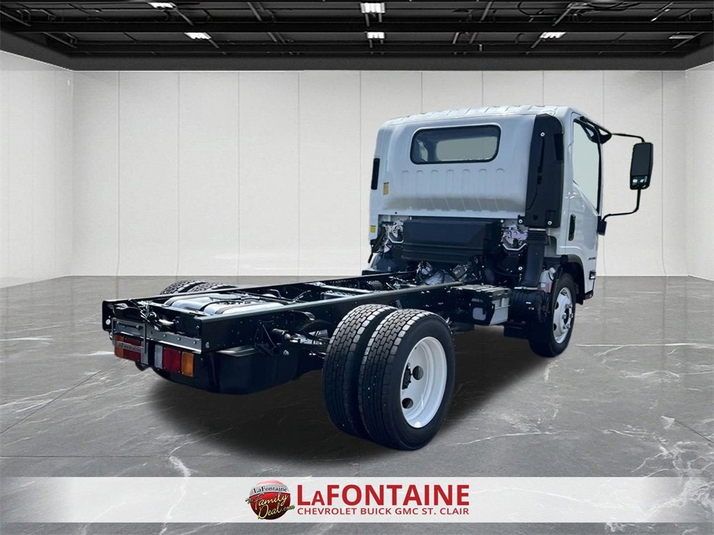 2024 Chevrolet Low Cab Forward 4500 Base