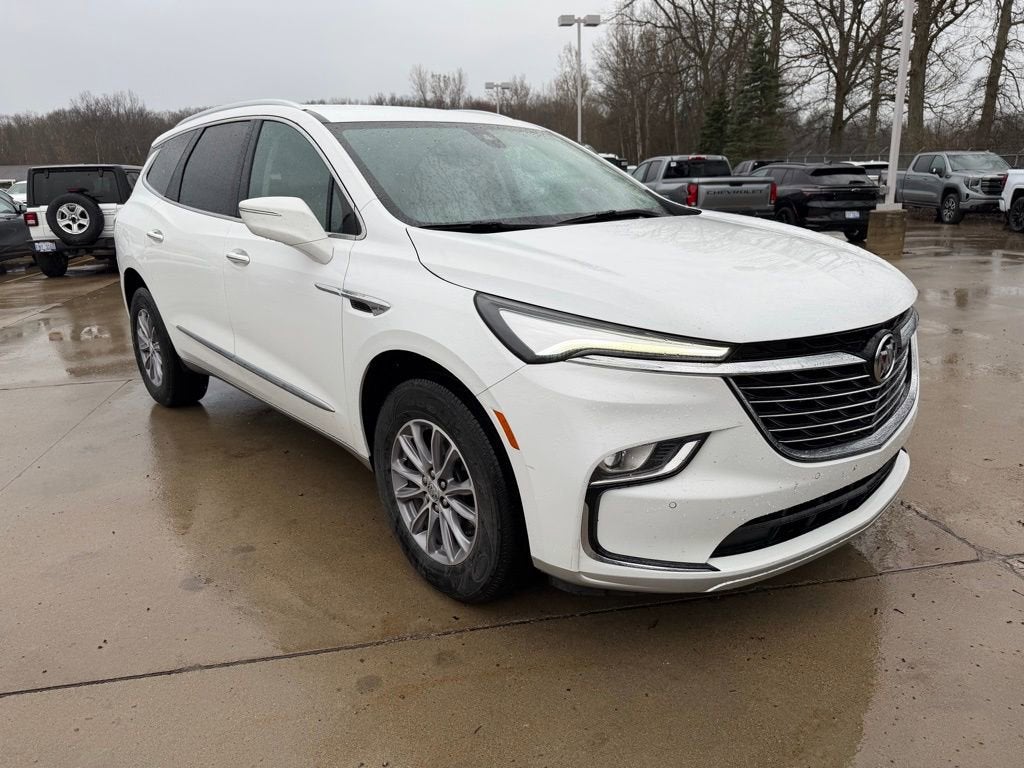 2024 Buick Enclave Essence