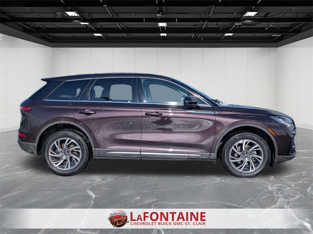 2023 Lincoln Corsair Standard