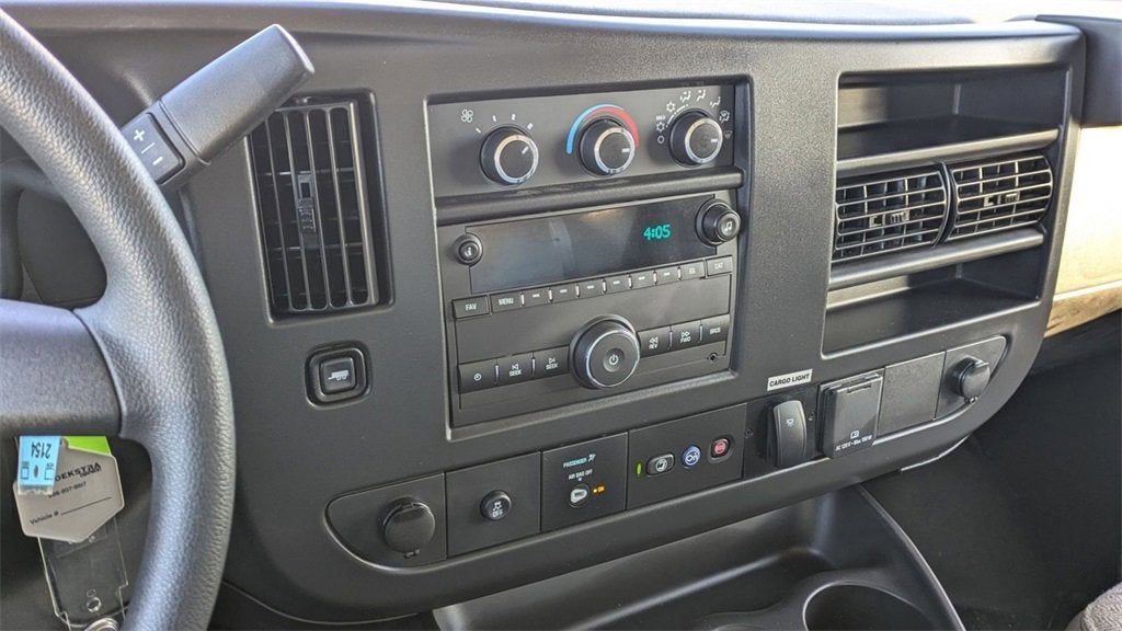 2025 GMC Savana Cutaway 3500 1WT