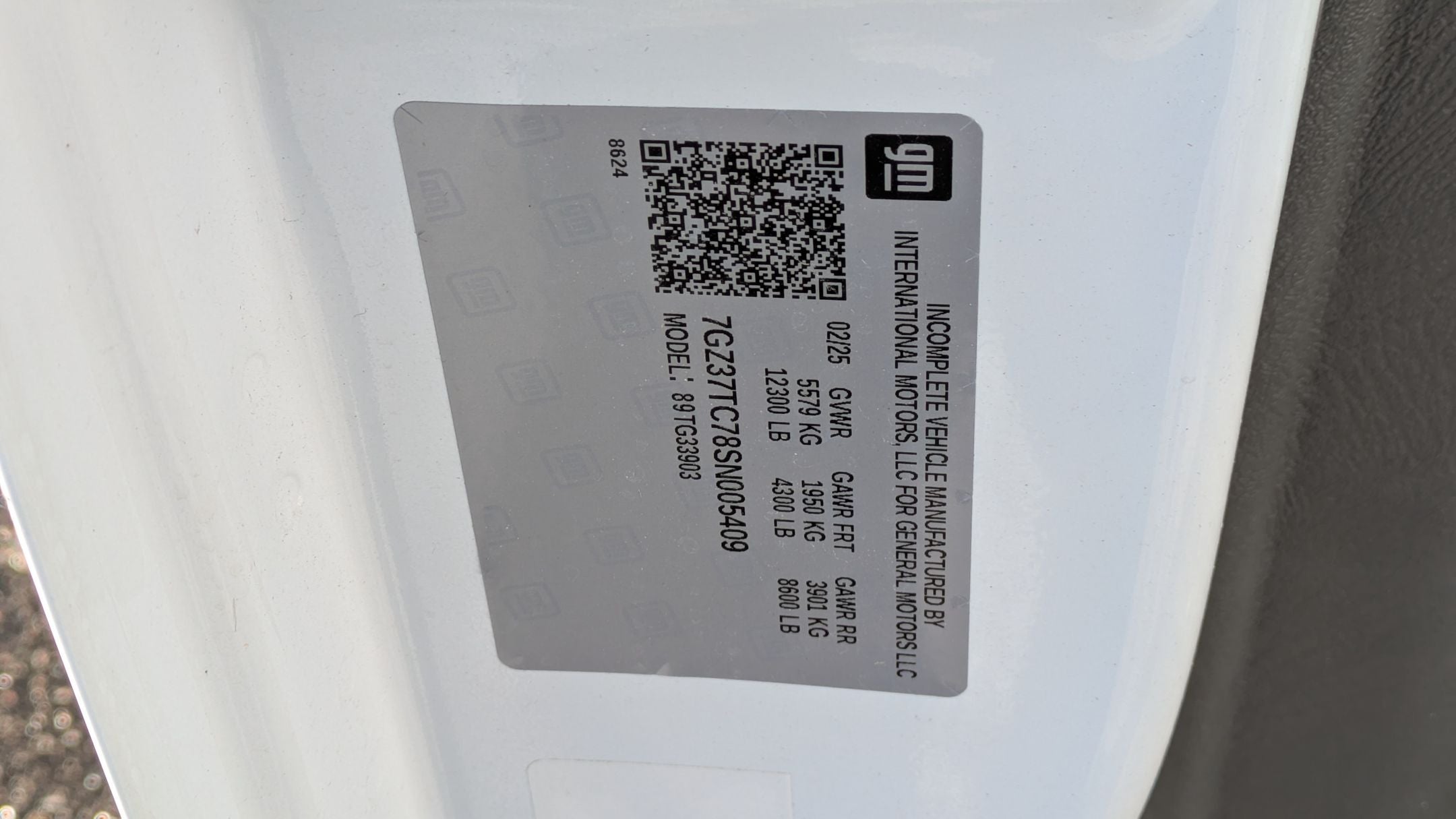 2025 GMC Savana Cutaway 3500 1WT