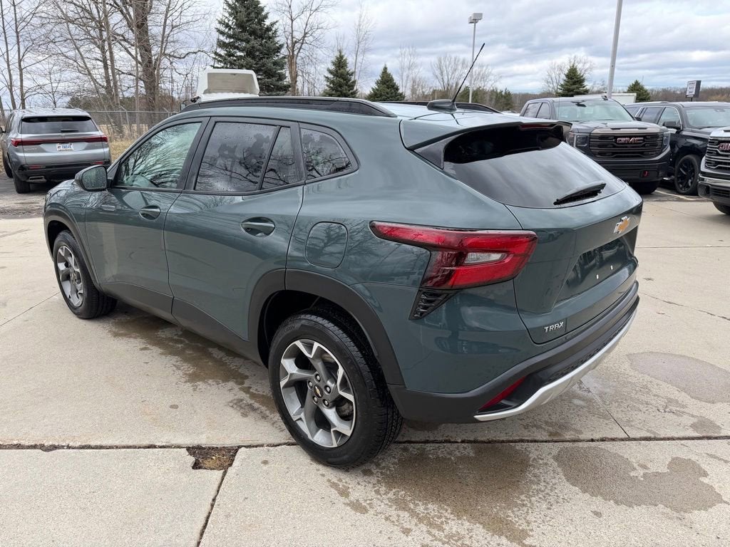 2025 Chevrolet Trax LT