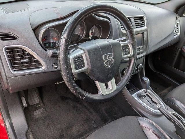 2013 Dodge Avenger R/T