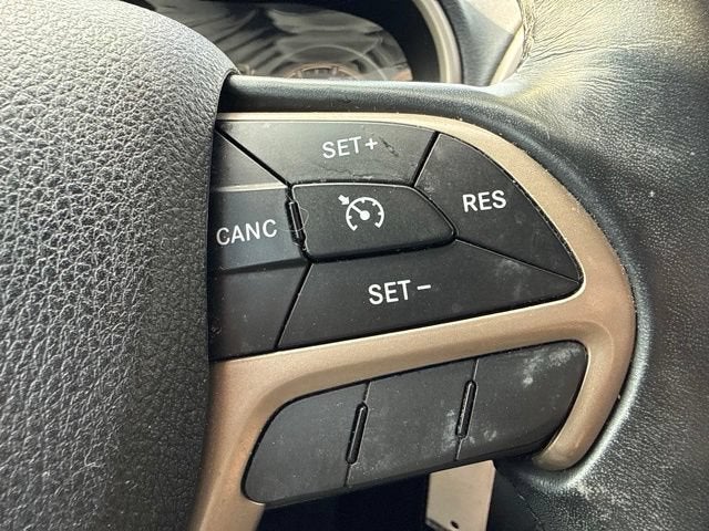 2016 Jeep Cherokee Altitude