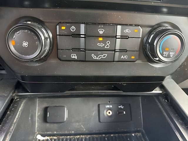 2015 Ford F-150 XLT w/HD Payload Pkg