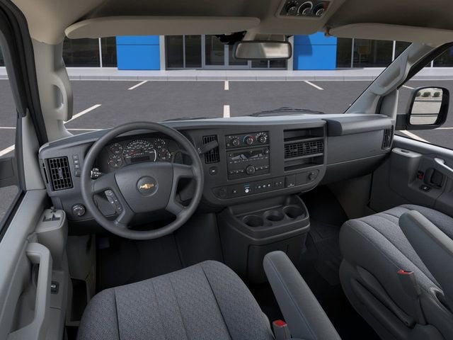 2025 Chevrolet Express Passenger 1LT