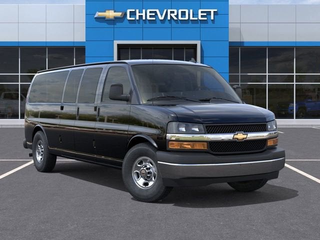 2025 Chevrolet Express Passenger 1LT