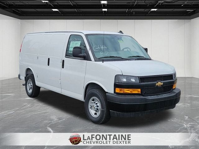 2025 Chevrolet Express Cargo 2500 WT