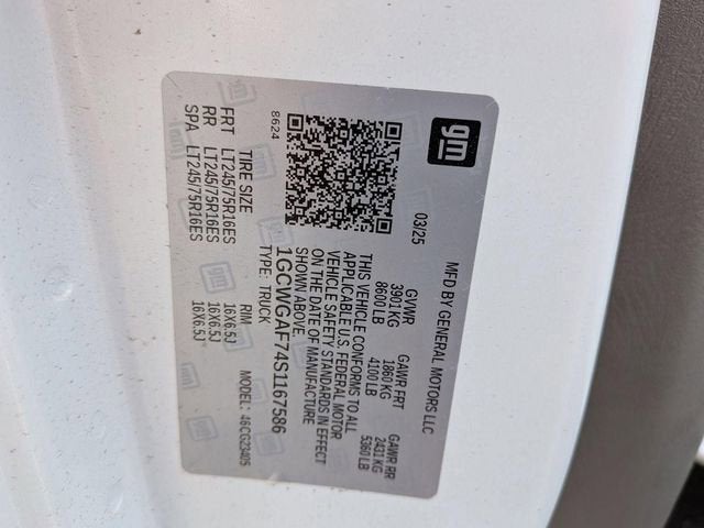 2025 Chevrolet Express Cargo WT