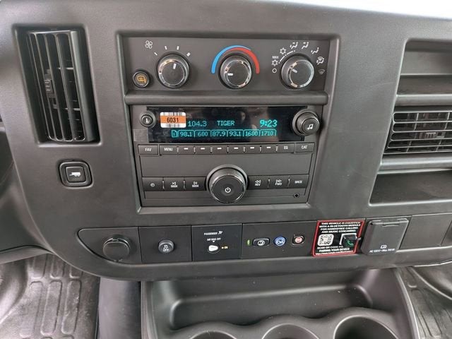 2025 Chevrolet Express Cargo 2500 WT