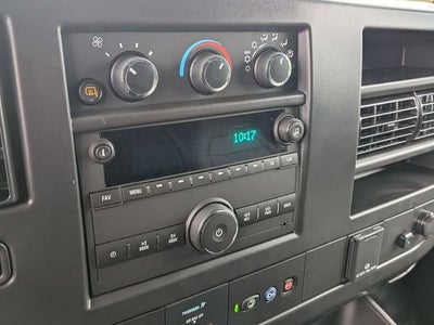 2025 Chevrolet Express Cargo 3500 WT