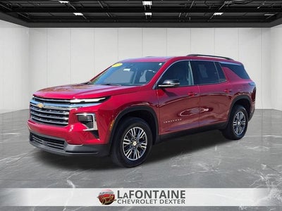 2025 Chevrolet Traverse LT