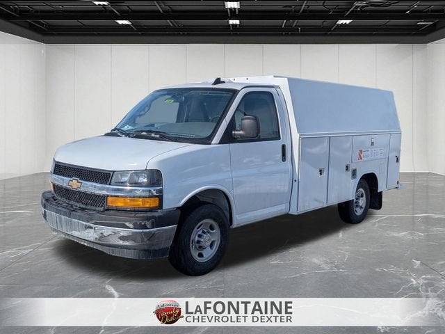 2025 Chevrolet Express Cutaway 3500 1WT