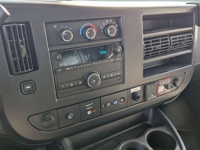 2026 Chevrolet Express Cutaway 3500 1WT