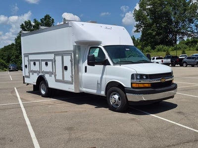 2026 Chevrolet Express Cutaway 3500 1WT