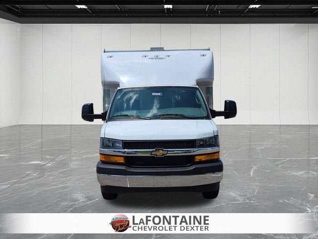 2026 Chevrolet Express Cutaway 3500 1WT