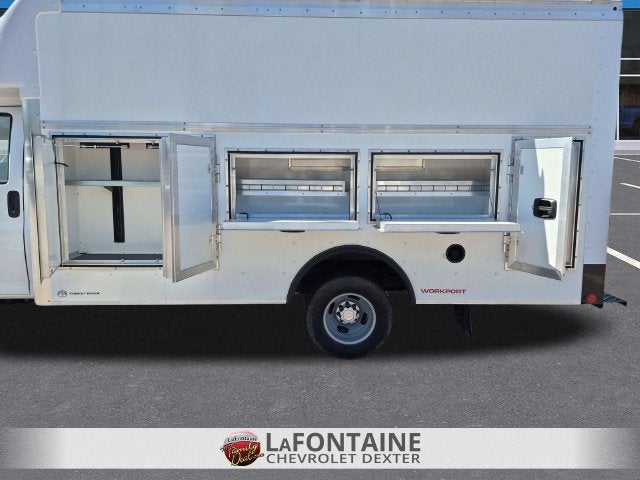 2026 Chevrolet Express Cutaway 4500 2WT