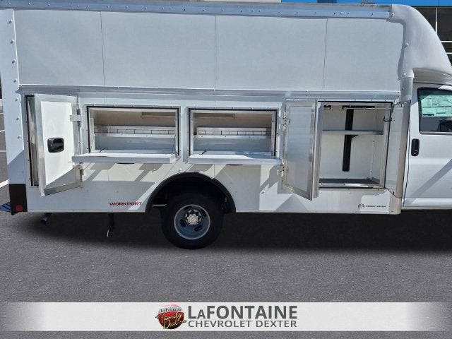 2026 Chevrolet Express Cutaway 4500 2WT