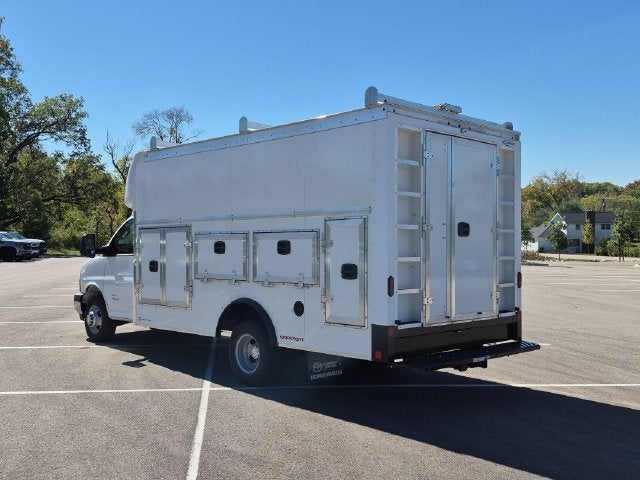 2026 Chevrolet Express Cutaway 4500 2WT