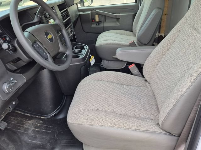 2026 Chevrolet Express Cutaway 4500 2WT