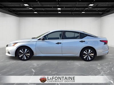 2022 Nissan Altima SV FWD