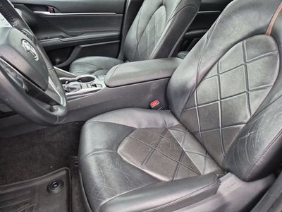 2018 Toyota Camry Hybrid XLE