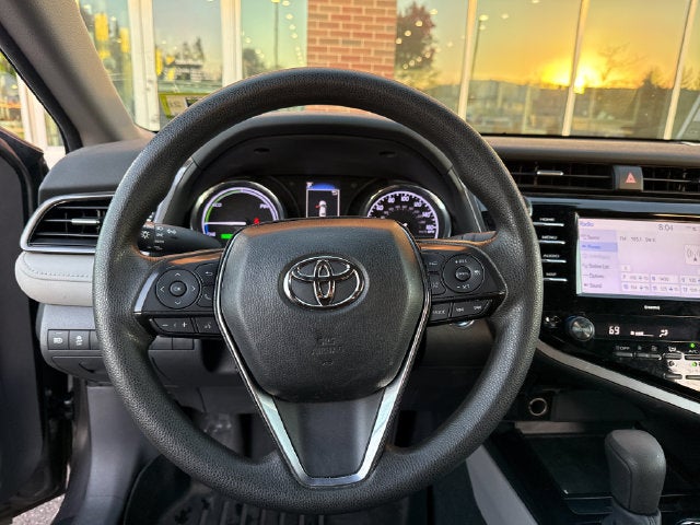 2020 Toyota Camry LE Hybrid