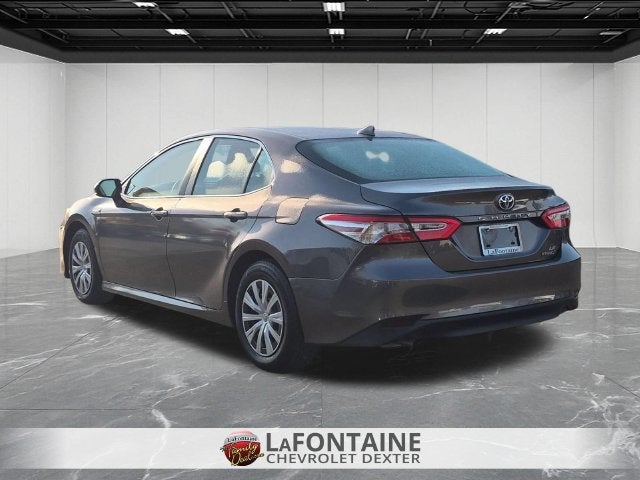 2020 Toyota Camry LE Hybrid