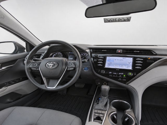 2020 Toyota Camry LE Hybrid
