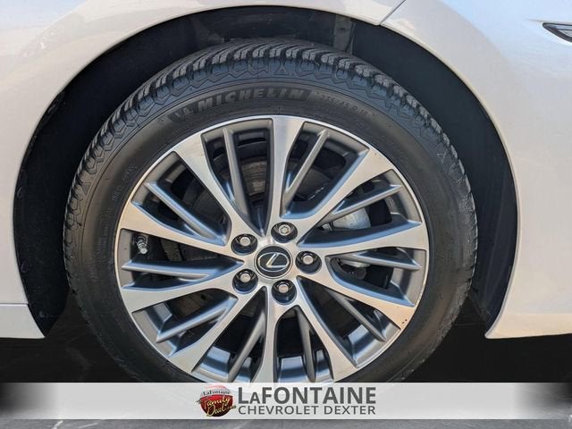 2020 Lexus ES 300h ES 300h