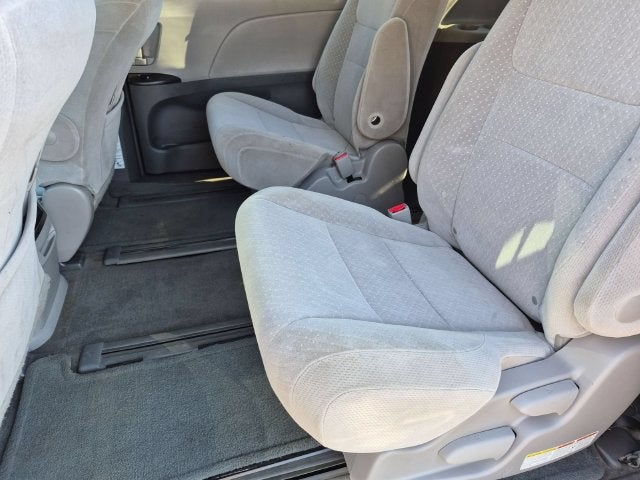 2017 Toyota Sienna LE