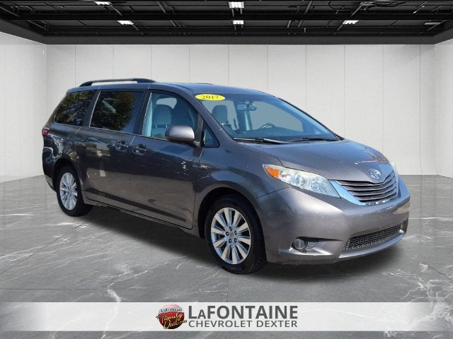 2017 Toyota Sienna LE
