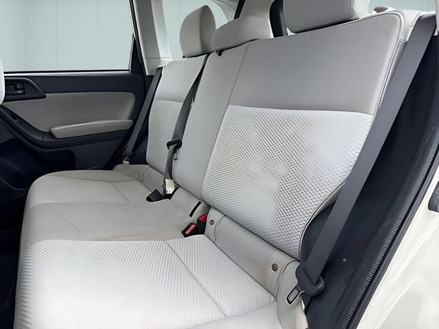 2016 Subaru Forester 2.5i