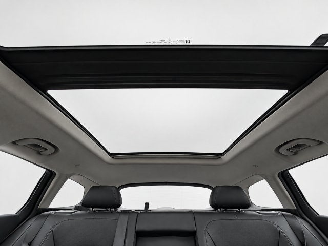 2020 Buick Regal TourX Essence