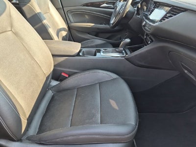 2020 Buick Regal TourX Essence