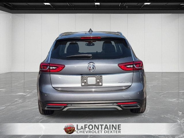 2020 Buick Regal TourX Essence