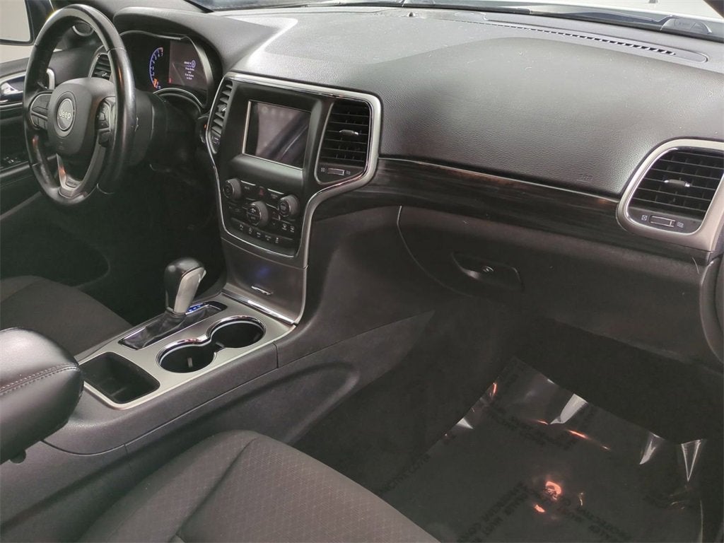 2020 Jeep Grand Cherokee Laredo E