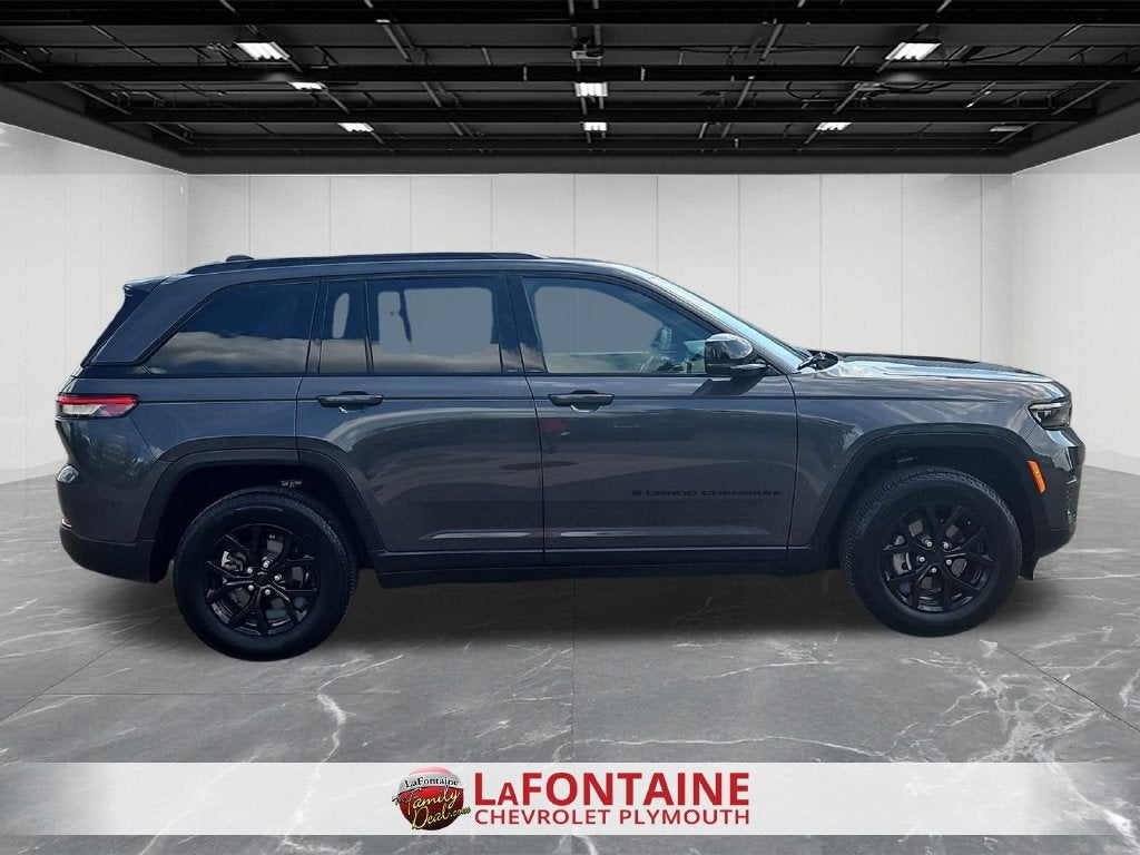 2025 Jeep Grand Cherokee Altitude X 4x4