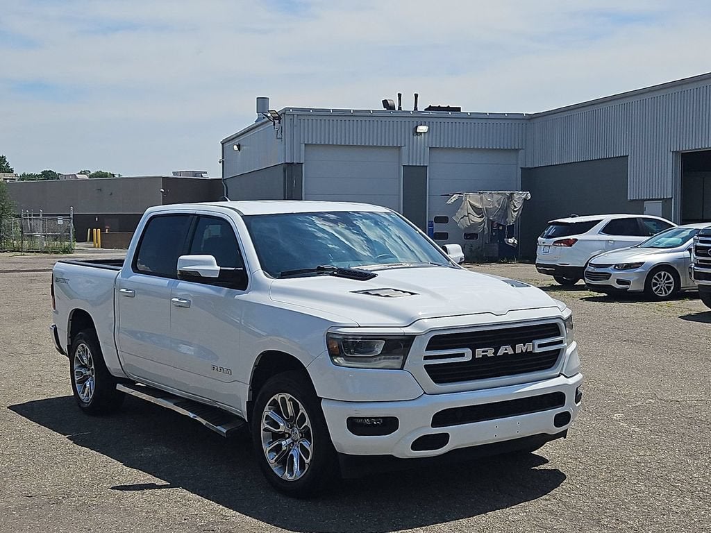 2023 RAM 1500 Laramie Crew Cab 4x4 5'7" Box