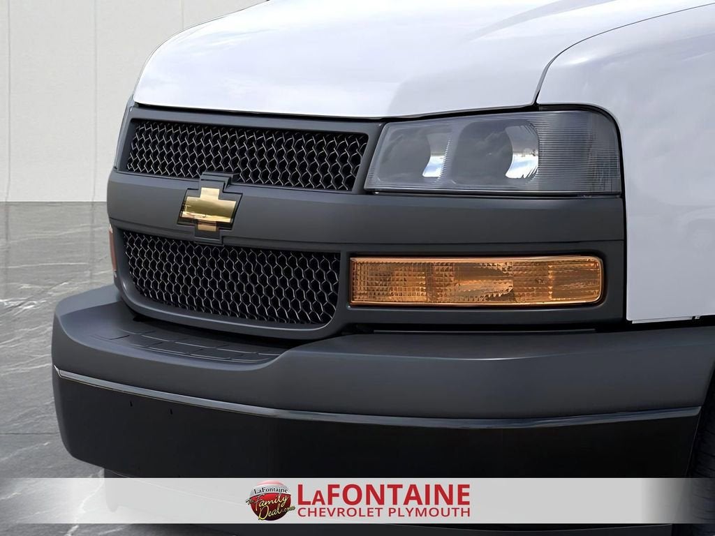 2025 Chevrolet Express Cargo 2500 WT