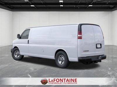2025 Chevrolet Express Cargo WT