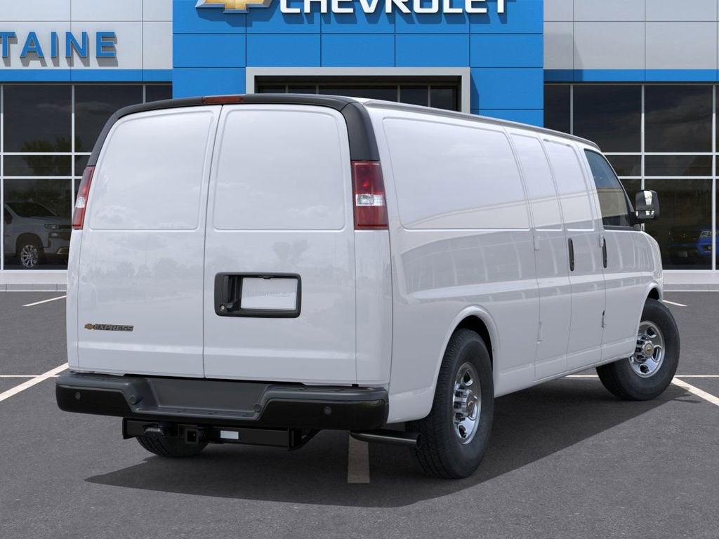 2025 Chevrolet Express Cargo WT