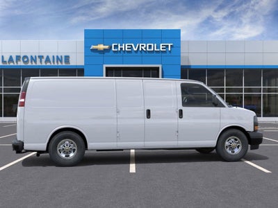 2025 Chevrolet Express Cargo WT