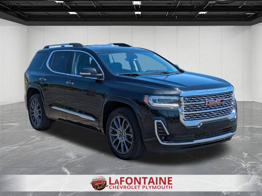 2023 GMC Acadia Denali