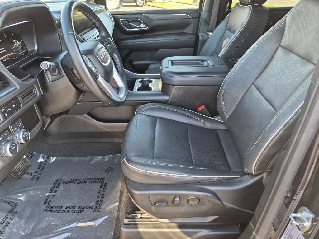 2023 GMC Yukon SLT