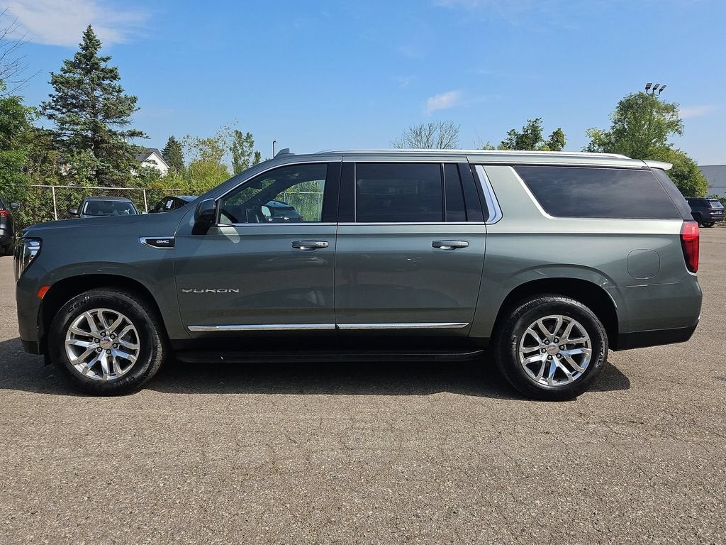 2023 GMC Yukon XL SLT