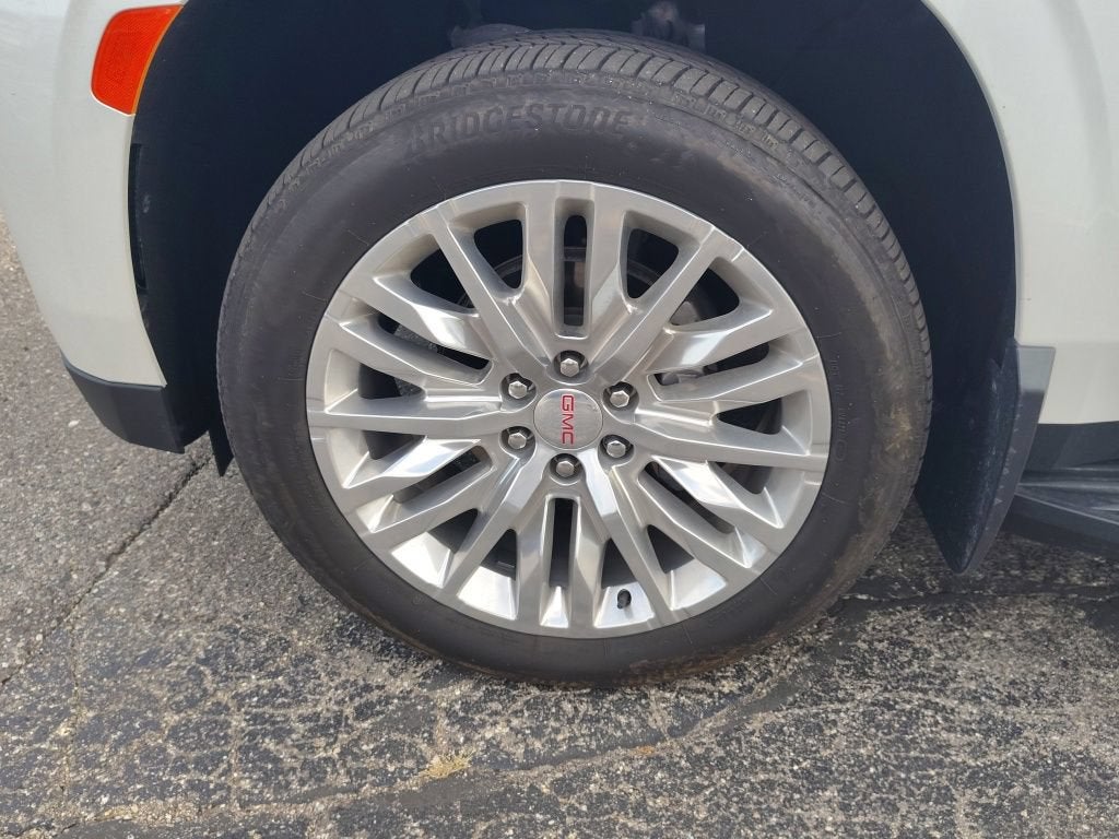 2024 GMC Yukon XL SLT